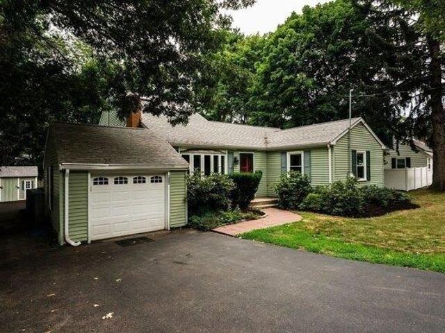 4 bedroom, Framingham MA 01701 105418619