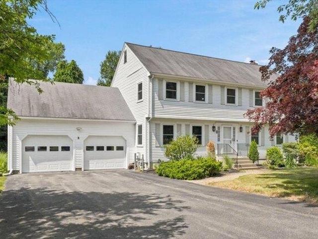 4 bedroom, Framingham MA 01701 105425145