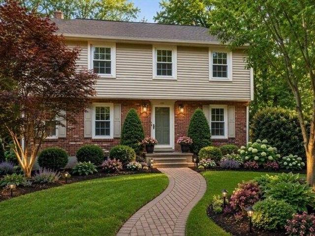 4 bedroom, Framingham MA 01701 105477647