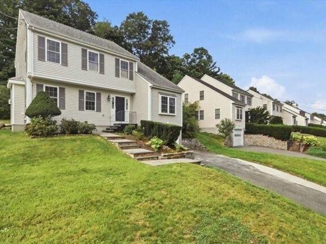 4 bedroom, Framingham MA 01702 105416159