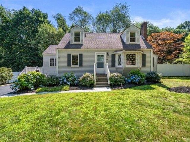 4 bedroom, Franklin MA 02038 105513151