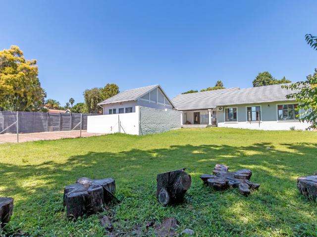4 Bedroom Freehold To Let in Gallo Manor