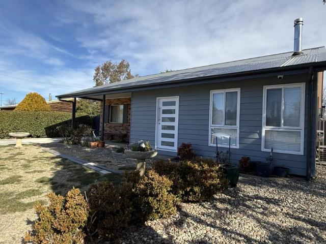 4 Bedroom Furnished Home Ready to Welcome You Now Includes Water and Garden/Lawn Maintenance