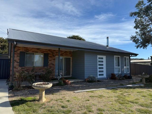 4 Bedroom Furnished Home Ready to Welcome You Now Includes Water and Garden/Lawn Maintenance