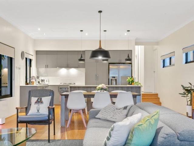 4 BEDROOM KENSINGTON FAMILY HOME