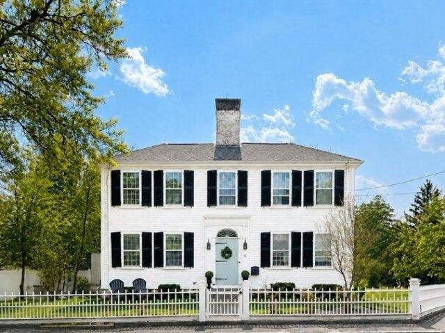 4 bedroom, Kingston MA 02364 105587966
