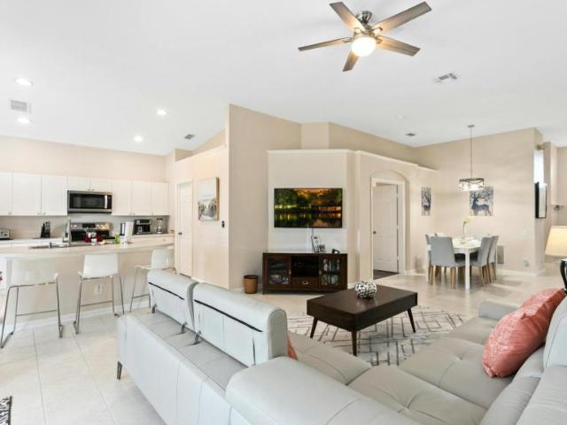 4 bedroom, Kissimmee Kissimmee 34747 2773 LS104973641