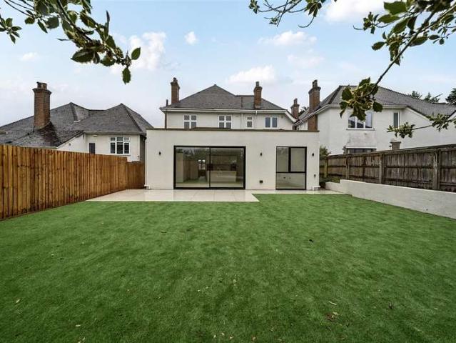 4 Bedroom House