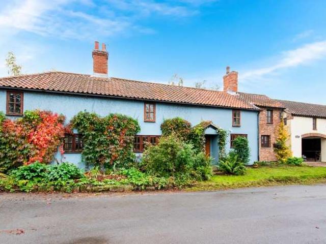 4 Bedroom Studio Flat