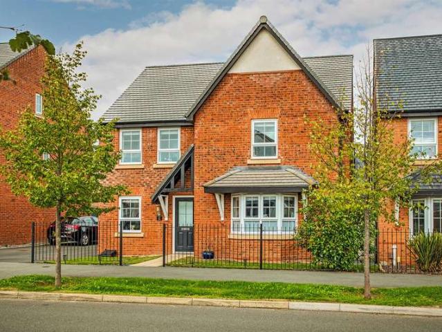 4 Bedroom Detached House
