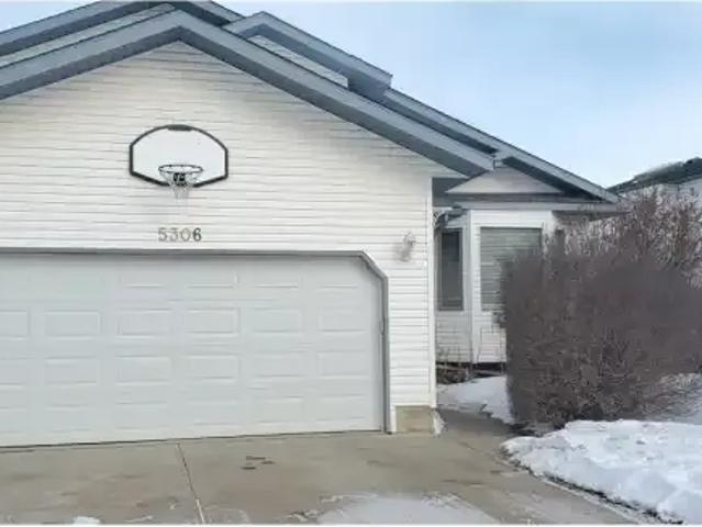 4 Bedroom House Cold Lake AB 105623668