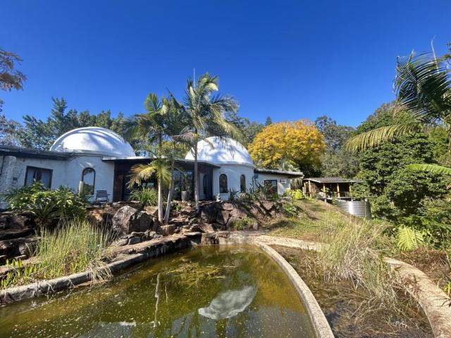 4 Bedroom House CONONDALE QLD 105335679