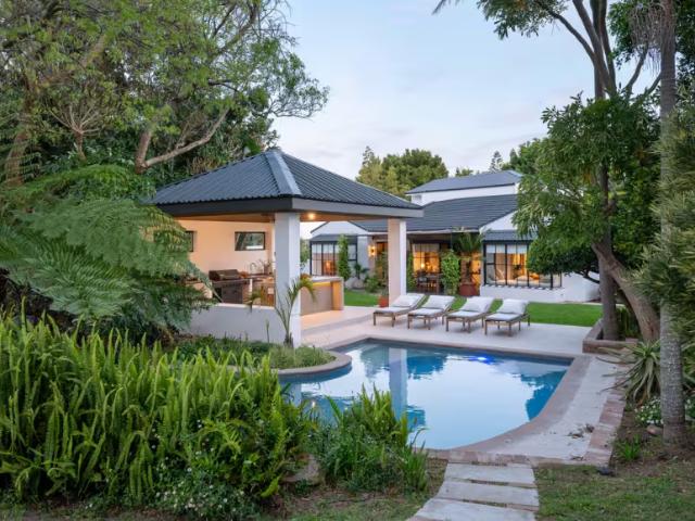 4 Bedroom House Constantia Constantia 105850296