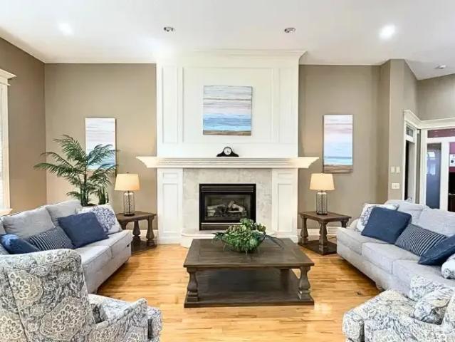 4 Bedroom House Calgary AB 104598541