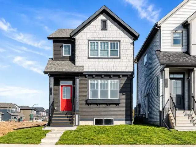 4 Bedroom House Calgary AB 104940923