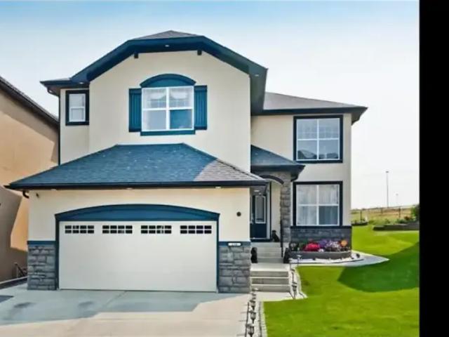 4 Bedroom House Calgary AB 104957617