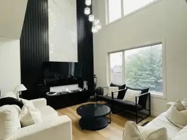 4 Bedroom House Calgary AB 104972693