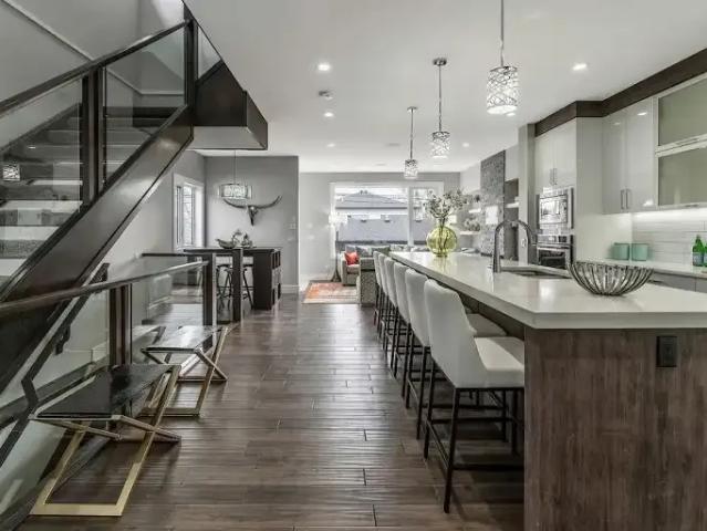 4 Bedroom House Calgary AB 104986147