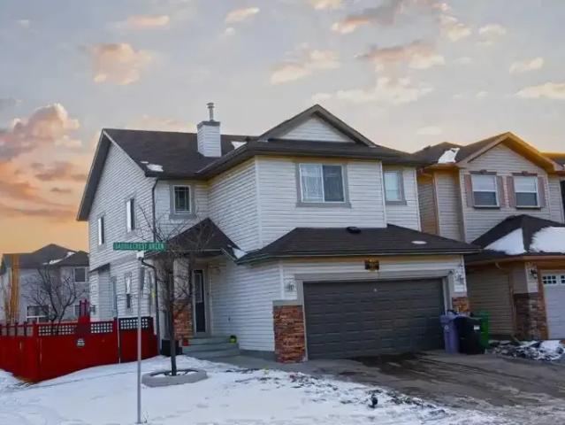 4 Bedroom House Calgary AB 104182099