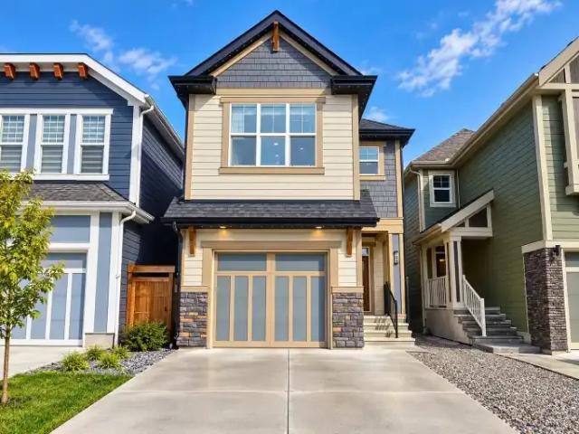4 Bedroom House Calgary AB 105410886
