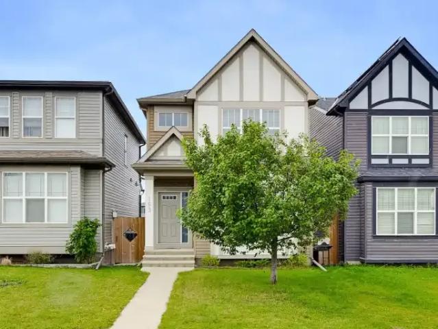 4 Bedroom House Calgary AB 105526133