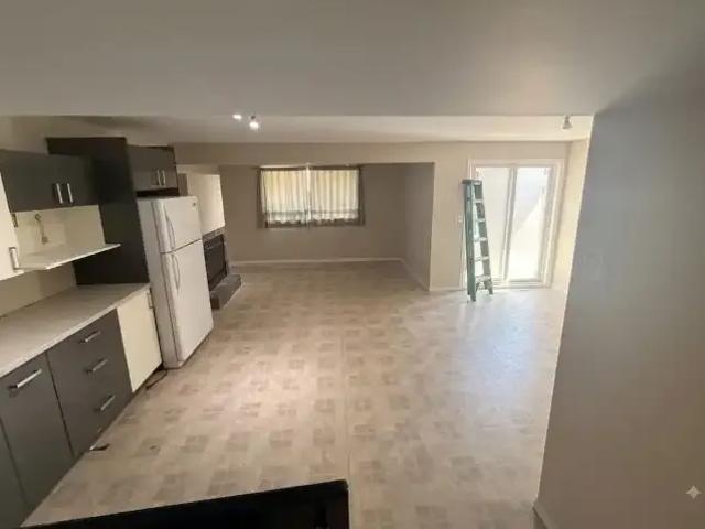 4 Bedroom House Calgary AB 105565513