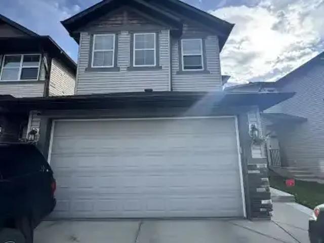 4 Bedroom House Calgary AB 105643265