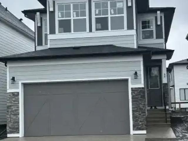 4 Bedroom House Calgary AB 105654075