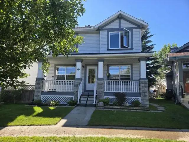 4 Bedroom House Calgary AB 105004601