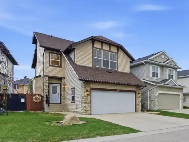 4 Bedroom House Calgary AB 105087935