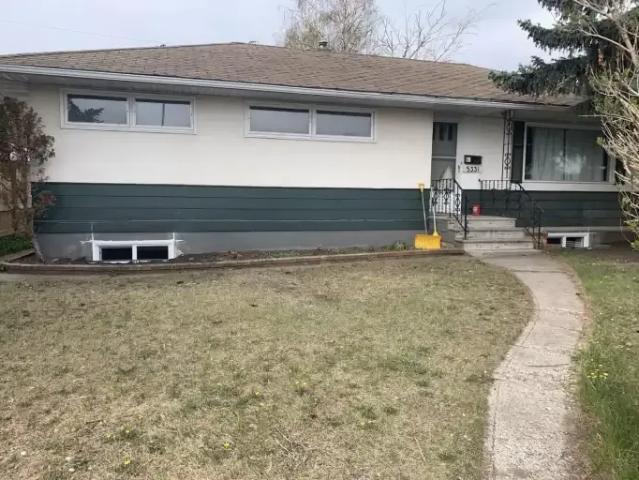 4 Bedroom House Calgary AB 105167213