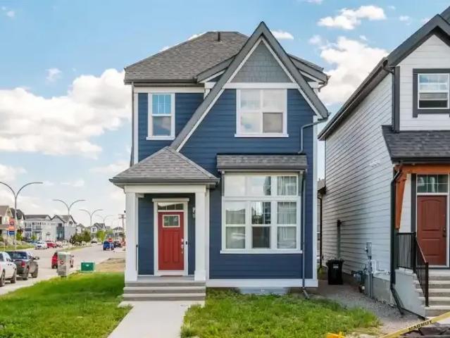 4 Bedroom House Calgary AB 105281772