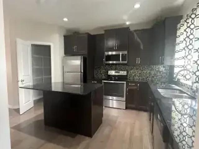 4 Bedroom House Calgary AB 105326730