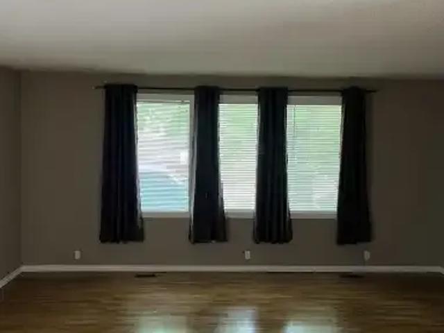4 Bedroom House Calgary AB LS104179910