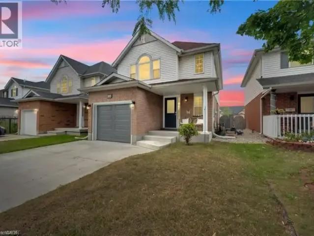 4 Bedroom House Cambridge ON 105704320