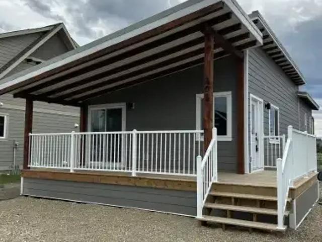 4 Bedroom House Canmore AB 104876695