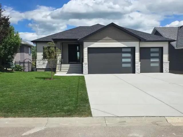 4 Bedroom House Carseland AB 103367900