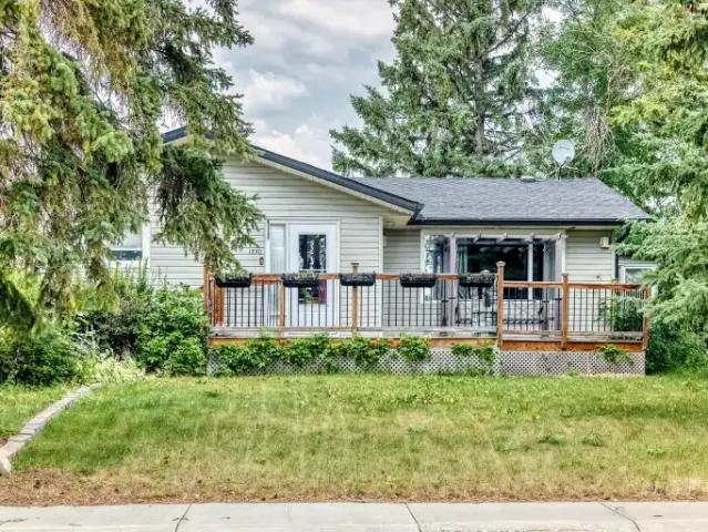 4 Bedroom House Carstairs AB 104824522