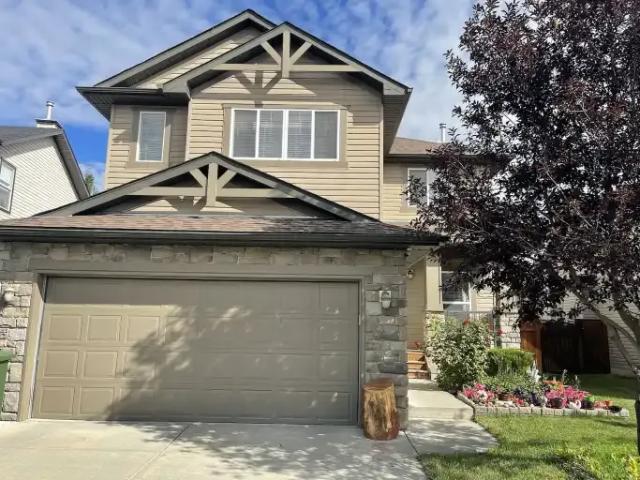 4 Bedroom House Chestermere AB 104506823