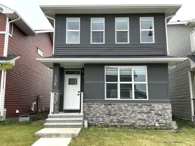 4 Bedroom House Chestermere AB 104991594