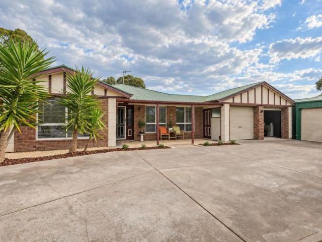 4 Bedroom House Craigmore, SA 105811146