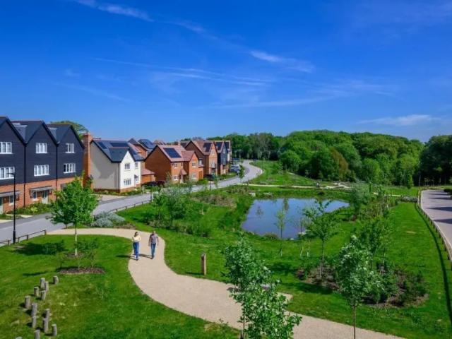 4 Bedroom House Abbey Barn Park High Wycombe 102596778