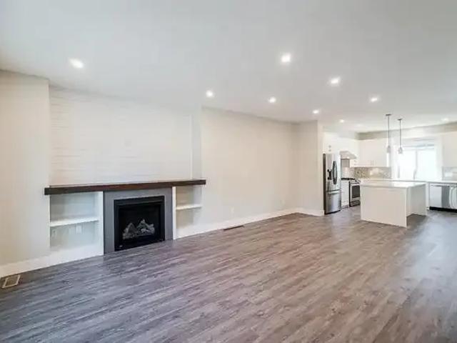 4 Bedroom House Abbotsford BC 104876630