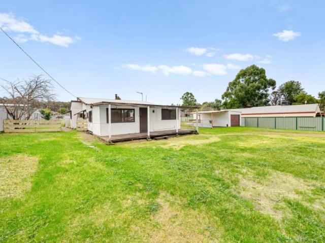 4 Bedroom House Allanson, WA 105238068