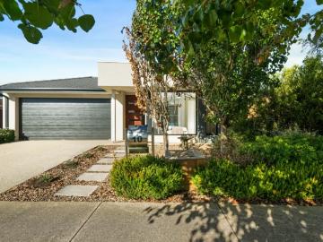 4 Bedroom House Armstrong Creek VIC 102439568