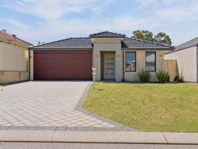 4 Bedroom House Aubin Grove WA 106122315