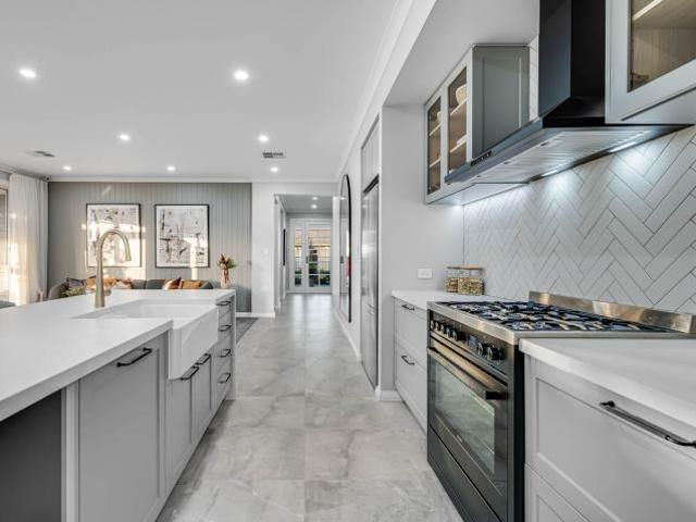 4 Bedroom House AUSTRALIND WA 80241798