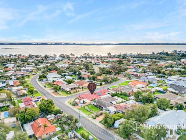 4 Bedroom House Australind WA 105972595