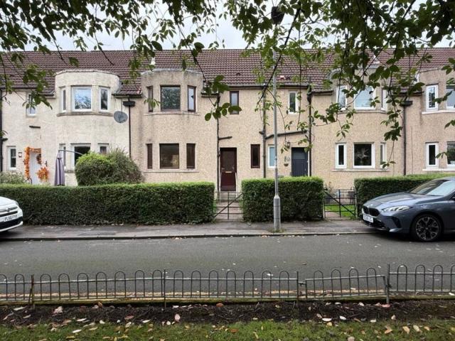 4 bedroom house available