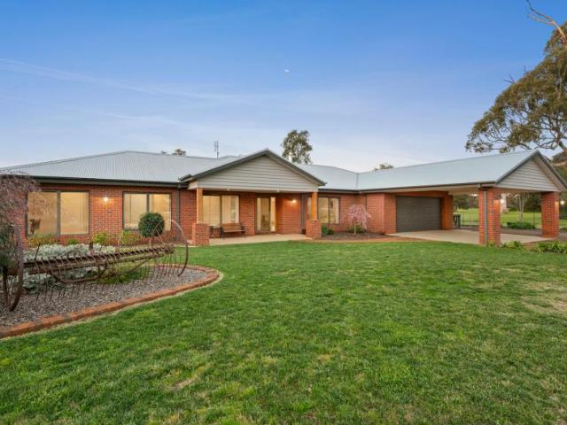 4 Bedroom House Avenel VIC 105932654